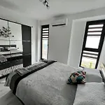 Marino Liberta South Apartment *