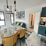 Marino Liberta South *