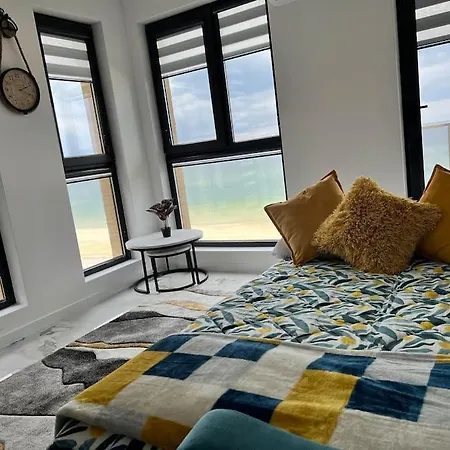 Apartment Marino Liberta South