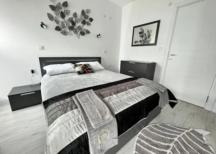 Marino Liberta South Obzor