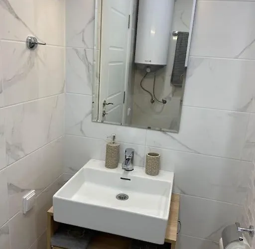 Marino Liberta South Obzor